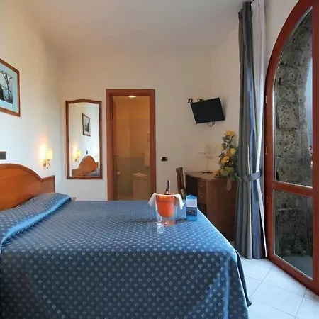 Hr & 3* Piano di Sorrento